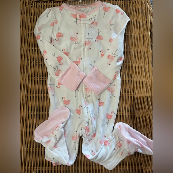 Baby Girl onesie with full footy’s in white & pretty pink flamingos    6-9 mo - Picture 4 of 4